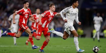 Jude Bellingham (à d.) face au Bayern Munich